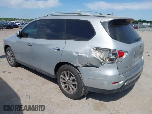 2015 Nissan Pathfinder S with VIN 5N1AR2MNXFC624659, listed as a IAAI auction lot 42033206 with 170,773 mi miles and . Bid and sale history available at DreamBid. Image 3.