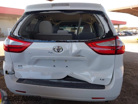 2017 Toyota Sienna LE Auto Access Seat with VIN 5TDKZ3DC5HS820717, listed as a IAAI auction lot 41884712 with 42,592 mi miles. Bid and sale history available at carsss.com. Image 16.