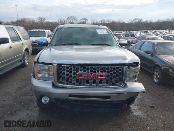 2010 GMC Sierra 1500 SLE z VIN 3GTRCVE0XAG117991, wystawiony jako IAAI lot #41549994 z przebiegiem 245 256 mil mil oraz . Historia ofert i sprzedaży dostępna na DreamBid. Obrazek 12.