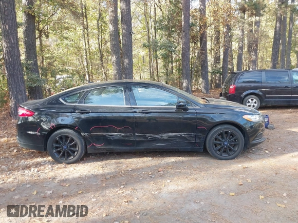 2017 Ford Fusion SE with VIN 3FA6P0HD4HR274977, listed as a IAAI auction lot 40722867 with 108,470 mi miles. Bid and sale history available at carsss.com. Image 13.