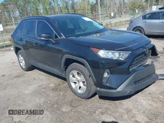 2021 Toyota RAV4 XLE with VIN 2T3W1RFV2MW107986, listed as a IAAI auction lot 41835348 with 103,450 mi miles. Bid and sale history available at carsss.com. Image 1.