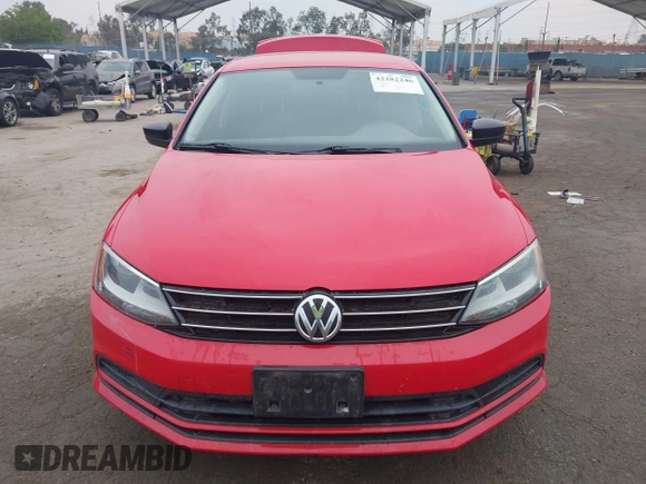 2015 Volkswagen Jetta S z VIN 3VW1K7AJ1FM302365, wystawiony jako IAAI lot #42282246 z przebiegiem 131 405 mil mil oraz . Historia ofert i sprzedaży dostępna na DreamBid. Obrazek 12.