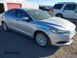 2015 Ford Fusion S Hybrid with VIN 3FA6P0UU0FR307900, listed as a IAAI auction lot 41507112 with 150,257 mi miles. Bid and sale history available at carsss.com. Image 1.