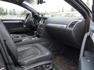 2014 Audi Q7 3.0T S line Prestige with VIN WA1DGAFE9ED005679, listed as a IAAI auction lot 42010534 with 46,235 mi miles. Bid and sale history available at carsss.com. Image 5.