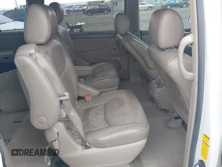 2006 Toyota Sienna XLE with VIN 5TDZA22C76S419699, listed as a IAAI auction lot 41834955 with 180,621 mi miles. Bid and sale history available at carsss.com. Image 8.