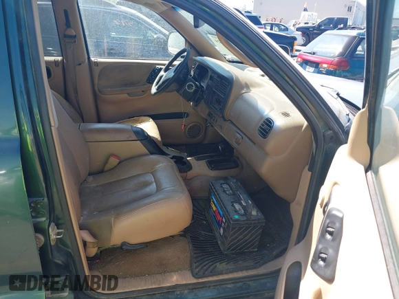 1999 Dodge Durango with VIN 1B4HS28Z7XF522849, listed as a IAAI auction lot 42678224 with 185,118 mi miles and . Bid and sale history available at DreamBid. Image 5.