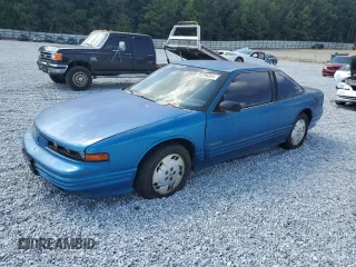 1992 Oldsmobile Cutlass z VIN 1G3WH14T0ND335739, wystawiony jako Copart lot #59796644 z przebiegiem Nie podano mil oraz Nie do naprawy. Historia ofert i sprzedaży dostępna na DreamBid. Obrazek 1.