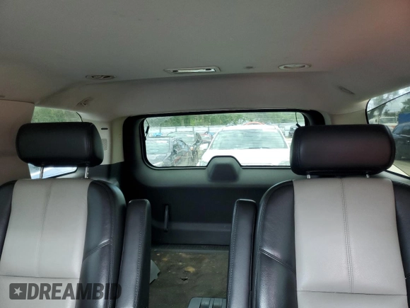 2008 Chevrolet Tahoe 3LT with VIN 1GNFK13098R130170, listed as a Copart auction lot 56369135 with 311,243 mi miles and Salvage title. Bid and sale history available at DreamBid. Image 10.