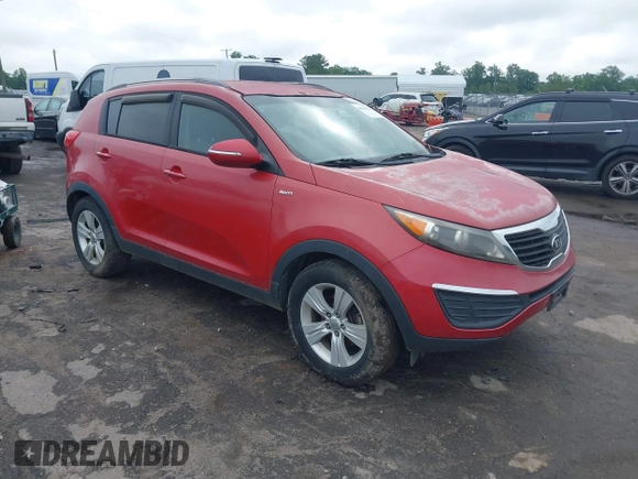 2012 Kia Sportage LX z VIN KNDPBCA23C7252797, wystawiony jako IAAI lot #42354421 z przebiegiem 224 451 mil mil oraz . Historia ofert i sprzedaży dostępna na DreamBid. Obrazek 1.