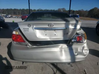 2005 Toyota Camry STD z VIN 4T1BE32K35U598719, wystawiony jako Copart lot #84796804 z przebiegiem 148 683 mil mil oraz Szkoda całkowita • Salvage title. Historia ofert i sprzedaży dostępna na DreamBid. Obrazek 6.
