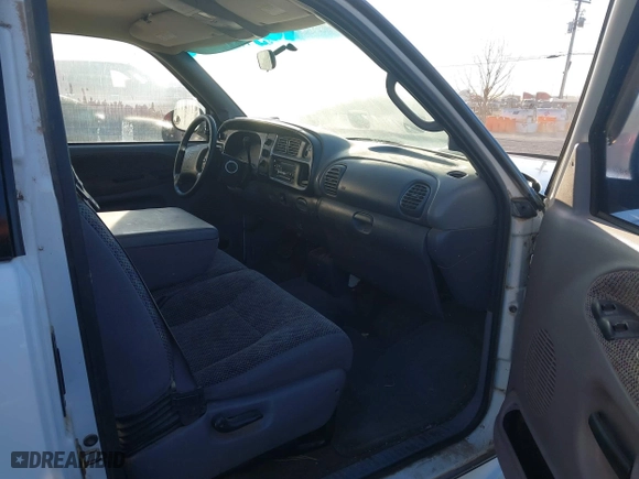 2001 Dodge Ram 1500 with VIN 3B7HC13Z21G230131, listed as a IAAI auction lot 41722204 with 241,689 mi miles. Bid and sale history available at carsss.com. Image 5.