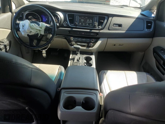 2017 Kia Sedona LX with VIN KNDMB5C12H6283197, listed as a Copart auction lot 53257325 with 140,440 mi miles and Salvage Title. Bid and sale history available at DreamBid. Image 8.