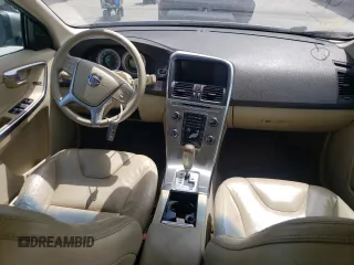 2012 Volvo XC60 3.2L z VIN YV4952DL5C2282067, wystawiony jako Copart lot #45854725 z przebiegiem 248 826 mil mil oraz Szkoda całkowita • Salvage title. Historia ofert i sprzedaży dostępna na DreamBid. Obrazek 15.