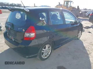 2008 Honda Fit Sport with VIN JHMGD38648S034079, listed as a IAAI auction lot 41586372 with 208,102 mi miles. Bid and sale history available at carsss.com. Image 4.