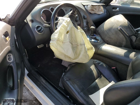 2007 Pontiac Solstice with VIN 1G2MB35B37Y125386, listed as a Copart auction lot 69329034 with 116,898 mi miles and Salvage Title. Bid and sale history available at carsss.com. Image 8.