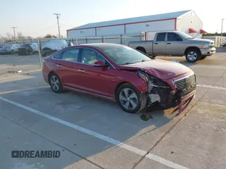 2016 Hyundai Sonata Limited with VIN KMHE34L12GA021635, listed as a IAAI auction lot 41773019 with 152,826 mi miles and . Bid and sale history available at DreamBid. Image 1.