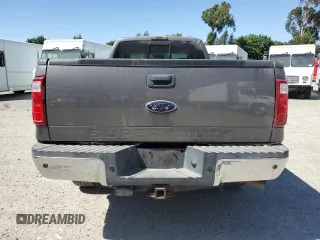 2010 Ford F-250 XL z VIN 1FTSX2BR5AEA72246, wystawiony jako Copart lot #63031345 z przebiegiem 183 466 mil mil oraz Czysty tytuł • Clean title. Historia ofert i sprzedaży dostępna na DreamBid. Obrazek 6.