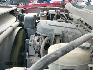 2018 Chevrolet Silverado 2500HD LT z VIN 1GC1KVEG2JF139157, wystawiony jako IAAI lot #42599357 z przebiegiem Nie podano mil oraz . Historia ofert i sprzedaży dostępna na DreamBid. Obrazek 19.
