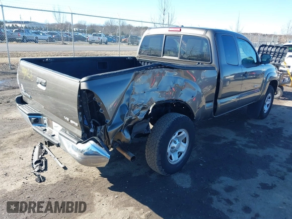 2009 Toyota Tacoma with VIN 5TEUU42N89Z650911, listed as a IAAI auction lot 41580270 with 178,669 mi miles. Bid and sale history available at carsss.com. Image 4.