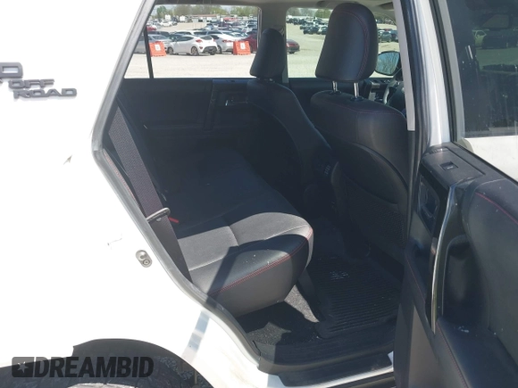 2018 Toyota 4Runner SR5 with VIN JTEBU5JR6J5545742, listed as a IAAI auction lot 41940150 with 64,488 mi miles and . Bid and sale history available at DreamBid. Image 8.