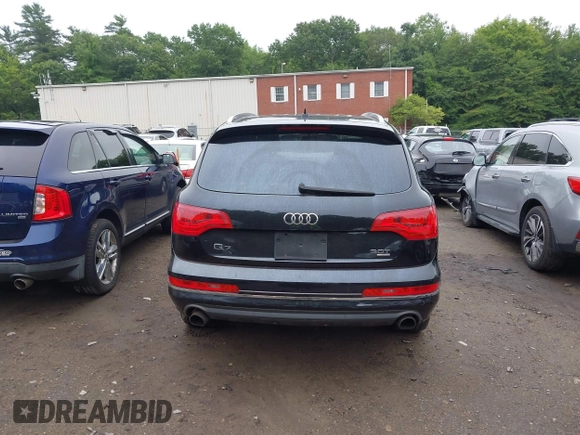 2015 Audi Q7 Premium Plus with VIN WA1LGAFEXFD028885, listed as a IAAI auction lot 42619526 with 145,126 mi miles and . Bid and sale history available at DreamBid. Image 17.