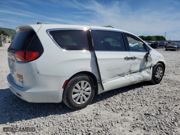 2021 Chrysler Voyager L with VIN 2C4RC1AG6MR529142, listed as a Copart auction lot 61641024 with 235,919 mi miles and Salvage Title. Bid and sale history available at carsss.com. Image 3.