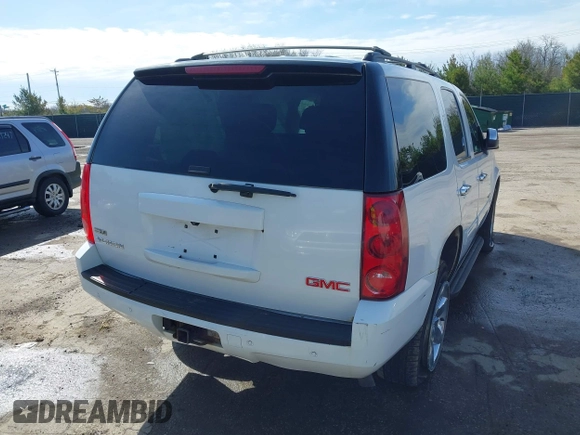 2011 GMC Yukon SLE with VIN 1GKS2AE01BR351651, listed as a IAAI auction lot 41942032 with 337,165 mi miles. Bid and sale history available at carsss.com. Image 4.