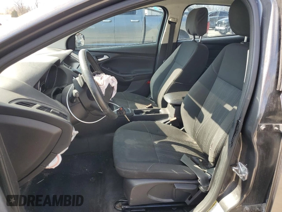 2015 Ford Focus SE z VIN 1FADP3F29FL340350, wystawiony jako Copart lot #53466455 z przebiegiem 146 374 mil mil oraz Szkoda całkowita • Salvage title. Historia ofert i sprzedaży dostępna na DreamBid. Obrazek 7.