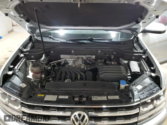 2018 Volkswagen Atlas SEL z VIN 1V2MR2CA8JC575016, wystawiony jako Copart lot #54044235 z przebiegiem 90 455 mil mil oraz Szkoda całkowita • Salvage title. Historia ofert i sprzedaży dostępna na DreamBid. Obrazek 12.