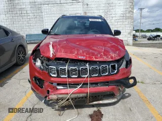 2025 Jeep Compass Limited with VIN 3C4NJDCN5ST565528, listed as a Copart auction lot 62656415 with 2,498 mi miles and Salvage title. Bid and sale history available at DreamBid. Image 5.
