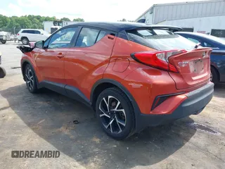 2020 Toyota C-HR LE z VIN NMTKHMBX9LR107762, wystawiony jako IAAI lot #42158899 z przebiegiem 90 313 mil mil oraz . Historia ofert i sprzedaży dostępna na DreamBid. Obrazek 3.