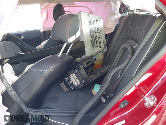 2024 Hyundai Venue SEL with VIN KMHRC8A33RU327385, listed as a IAAI auction lot 41247378 with 5,591 mi miles and . Bid and sale history available at DreamBid. Image 8.