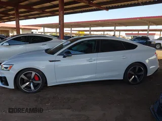 2023 Audi A5 Sportback S line Premium Plus z VIN WAUFACF50PA037465, wystawiony jako IAAI lot #42115428 z przebiegiem 34 463 mil mil oraz . Historia ofert i sprzedaży dostępna na DreamBid. Obrazek 14.