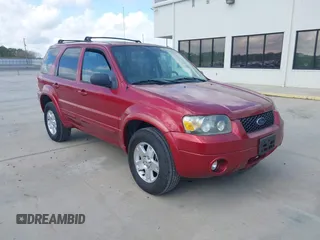 2007 Ford Escape Limited with VIN 1FMYU94127KB58591, listed as a IAAI auction lot 41801334 with 117,125 mi miles. Bid and sale history available at carsss.com. Image 1.
