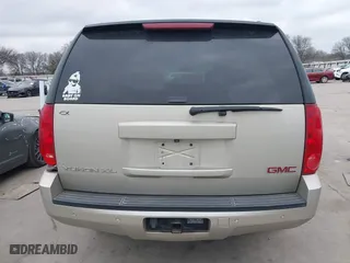 2013 GMC Yukon XL SLT with VIN 1GKS1KE02DR330318, listed as a IAAI auction lot 41526110 with 187,699 mi miles. Bid and sale history available at carsss.com. Image 16.