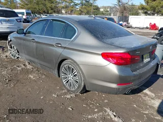 2019 BMW 5 Series 530i xDrive with VIN WBAJA7C54KWW40517, listed as a IAAI auction lot 41427443 with 51,028 mi miles. Bid and sale history available at carsss.com. Image 3.