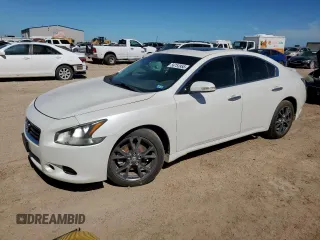 2014 Nissan Maxima SV z VIN 1N4AA5AP3EC909081, wystawiony jako Copart lot #56753955 z przebiegiem 135 645 mil mil oraz Szkoda całkowita • Salvage title. Historia ofert i sprzedaży dostępna na DreamBid. Obrazek 1.
