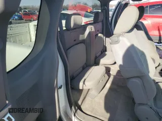 2014 Nissan Frontier S z VIN 1N6BD0CT2EN770064, wystawiony jako Copart lot #42619925 z przebiegiem 164 033 mil mil oraz Czysty tytuł • Clean title. Historia ofert i sprzedaży dostępna na DreamBid. Obrazek 10.