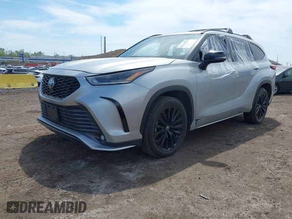 2023 Toyota Highlander L with VIN 5TDKDRBH3PS001588, listed as a IAAI auction lot 42139254 with 21,399 mi miles and . Bid and sale history available at DreamBid. Image 19.