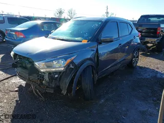2018 Nissan Kicks S with VIN 3N1CP5CU8JL521236, listed as a IAAI auction lot 41317729 with 92,906 mi miles. Bid and sale history available at carsss.com. Image 17.