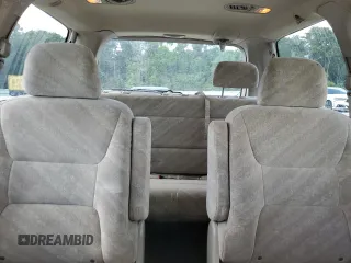 2004 Honda Odyssey EX z VIN 5FNRL18684B118446, wystawiony jako Copart lot #56468445 z przebiegiem 153 848 mil mil oraz Szkoda całkowita • Salvage title. Historia ofert i sprzedaży dostępna na DreamBid. Obrazek 10.