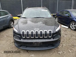 2017 Jeep Cherokee Sport with VIN 1C4PJMAS7HW663965, listed as a Copart auction lot 65504843 with 146,271 mi miles and Clean Title. Bid and sale history available at carsss.com. Image 5.