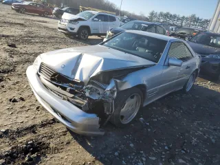 1998 Mercedes-Benz SL-Class with VIN WDBFA67F2WF170899, listed as a Copart auction lot 84813814 with 88,997 mi miles and Salvage Title. Bid and sale history available at carsss.com. Image 1.