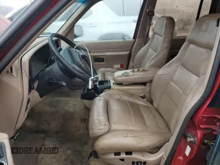 1993 Ford Explorer Eddie Bauer z VIN 1FMDU34X3PUC32718, wystawiony jako Copart lot #83117594 z przebiegiem 626 569 mil mil oraz Szkoda całkowita • Salvage title. Historia ofert i sprzedaży dostępna na DreamBid. Obrazek 7.
