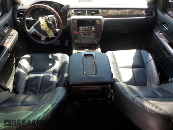 2008 GMC Sierra Denali z VIN 2GTEC638481135144, wystawiony jako Copart lot #70402884 z przebiegiem 211 510 mil mil oraz Czysty tytuł • Clean title. Historia ofert i sprzedaży dostępna na DreamBid. Obrazek 8.