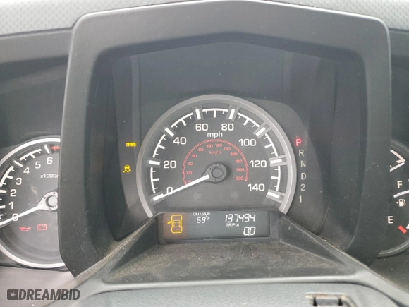 2014 Honda Ridgeline RTL with VIN 5FPYK1F51EB011627, listed as a Copart auction lot 88334645 with 137,494 mi miles and Salvage Title. Bid and sale history available at carsss.com. Image 9.