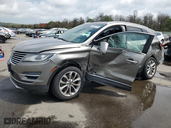 2017 Lincoln MKC Select z VIN 5LMCJ2D9XHUL46567, wystawiony jako Copart lot #64600175 z przebiegiem 65 089 mil mil oraz Szkoda całkowita • Salvage title. Historia ofert i sprzedaży dostępna na DreamBid. Obrazek 1.