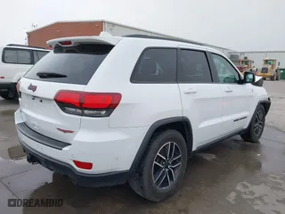 2019 Jeep Grand Cherokee Trailhawk with VIN 1C4RJFLG0KC837817, listed as a IAAI auction lot 41754787 with 86,235 mi miles. Bid and sale history available at carsss.com. Image 4.