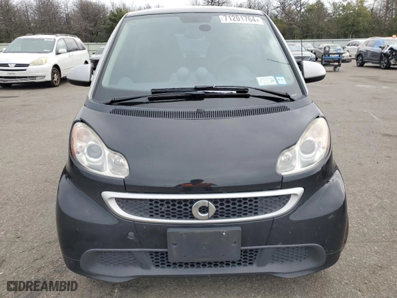 2013 Smart fortwo Pure with VIN WMEEJ3BA0DK601852, listed as a Copart auction lot 71201764 with NaN miles and Clean Title. Bid and sale history available at carsss.com. Image 5.