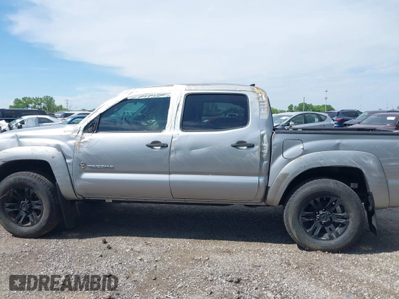 2015 Toyota Tacoma PreRunner with VIN 3TMJU4GN9FM179890, listed as a IAAI auction lot 42225923 with 160,000 mi miles and . Bid and sale history available at DreamBid. Image 14.